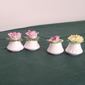 Vintage Salt And Pepper Shakers Set Of 2